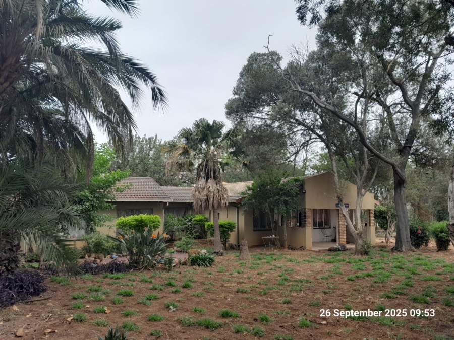 9 Bedroom Property for Sale in Pretoria North Gauteng