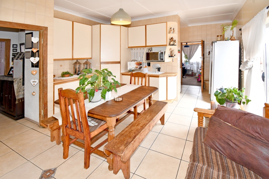 5 Bedroom Property for Sale in Crosby Gauteng