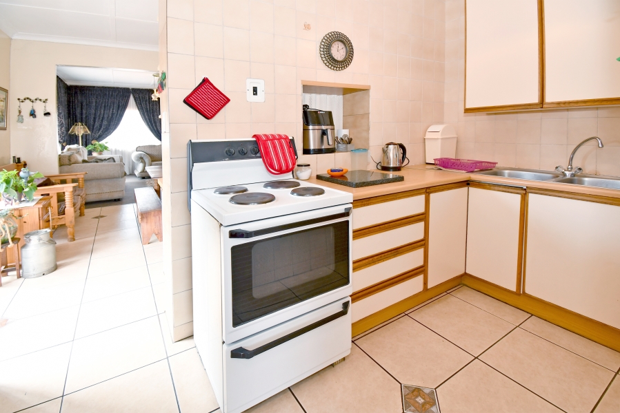 5 Bedroom Property for Sale in Crosby Gauteng