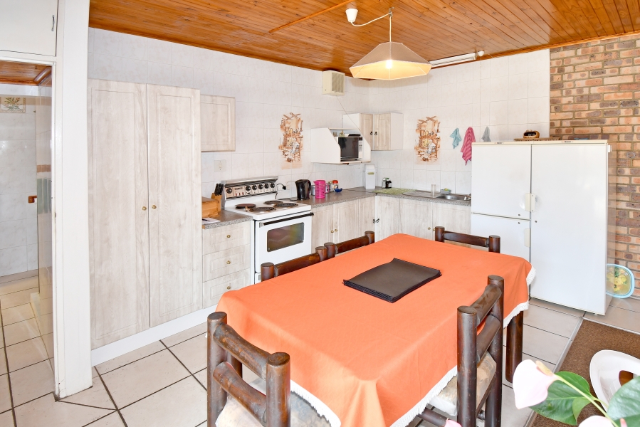 5 Bedroom Property for Sale in Crosby Gauteng