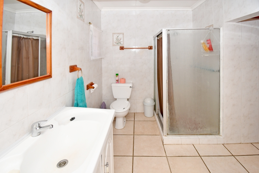 5 Bedroom Property for Sale in Crosby Gauteng