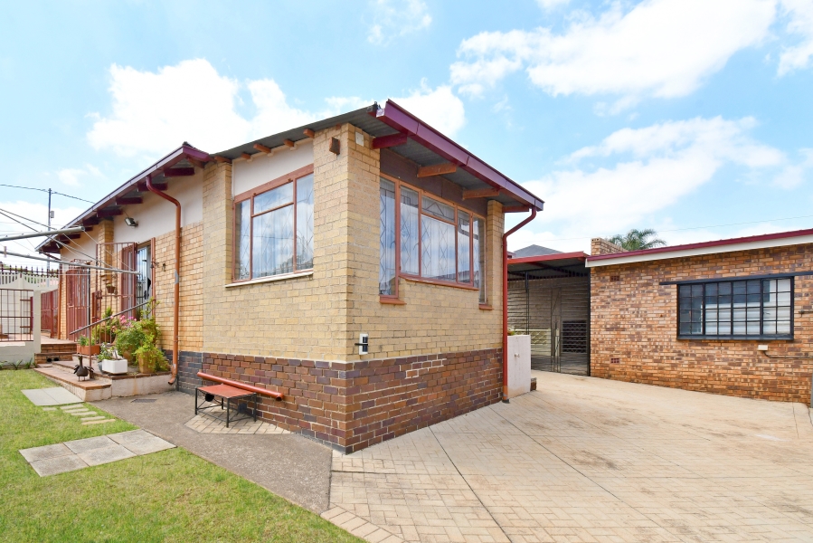 5 Bedroom Property for Sale in Crosby Gauteng