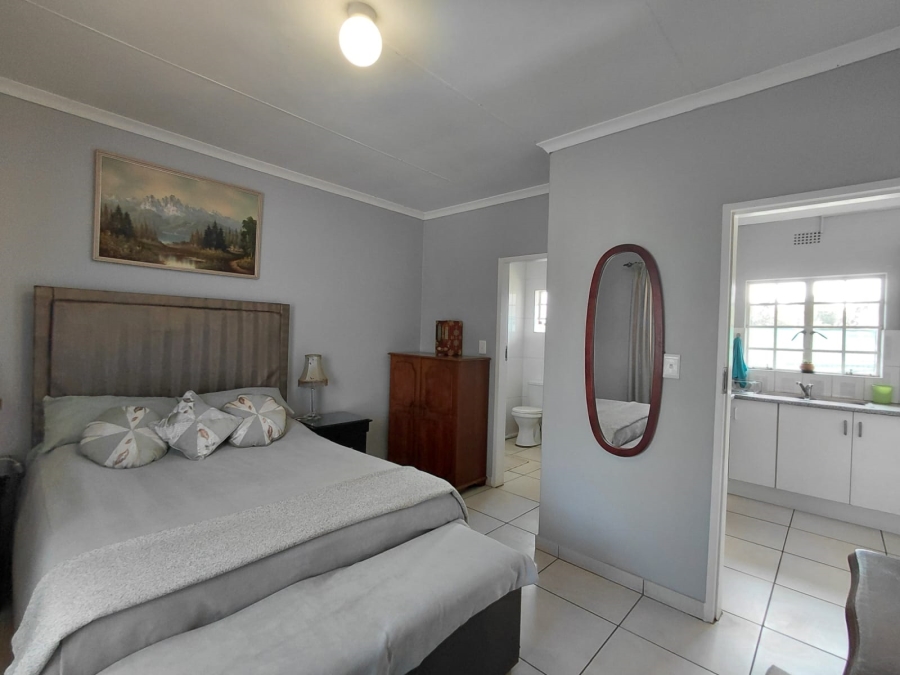 To Let 1 Bedroom Property for Rent in Brackenhurst Gauteng