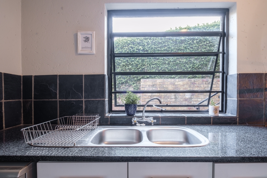 4 Bedroom Property for Sale in Waterkloof Ridge Gauteng