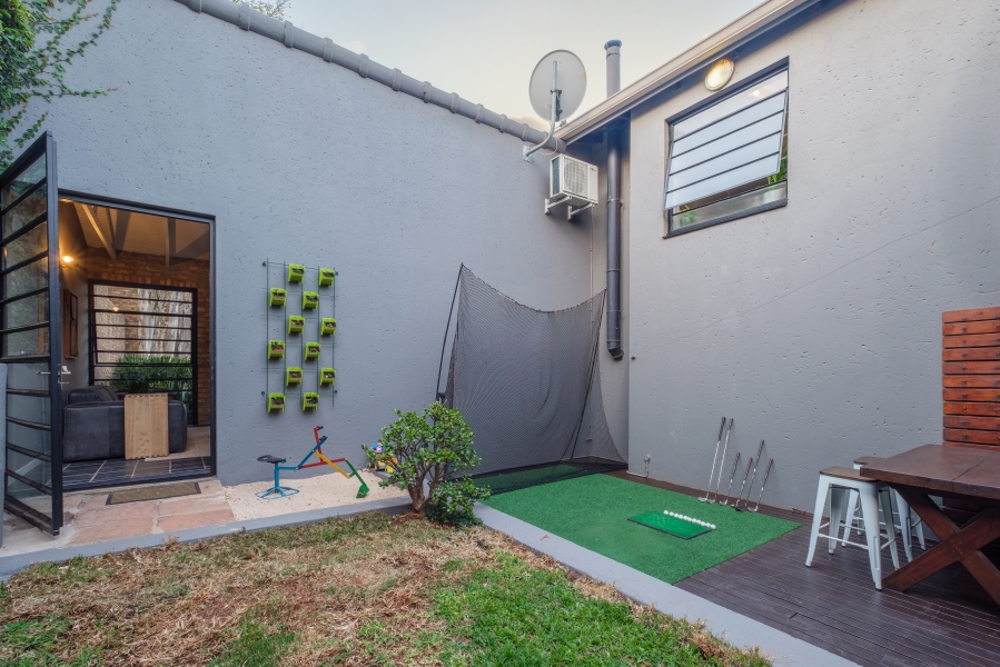 4 Bedroom Property for Sale in Waterkloof Ridge Gauteng