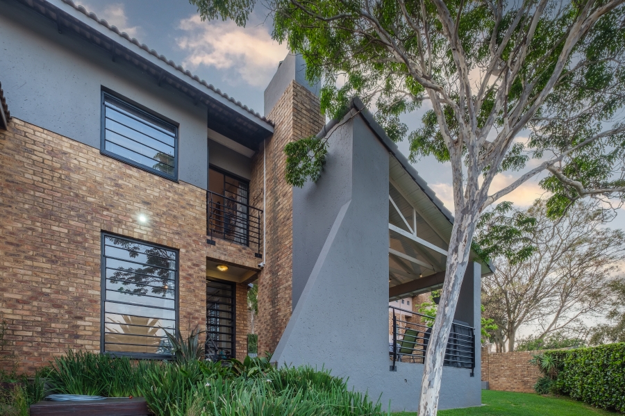 4 Bedroom Property for Sale in Waterkloof Ridge Gauteng