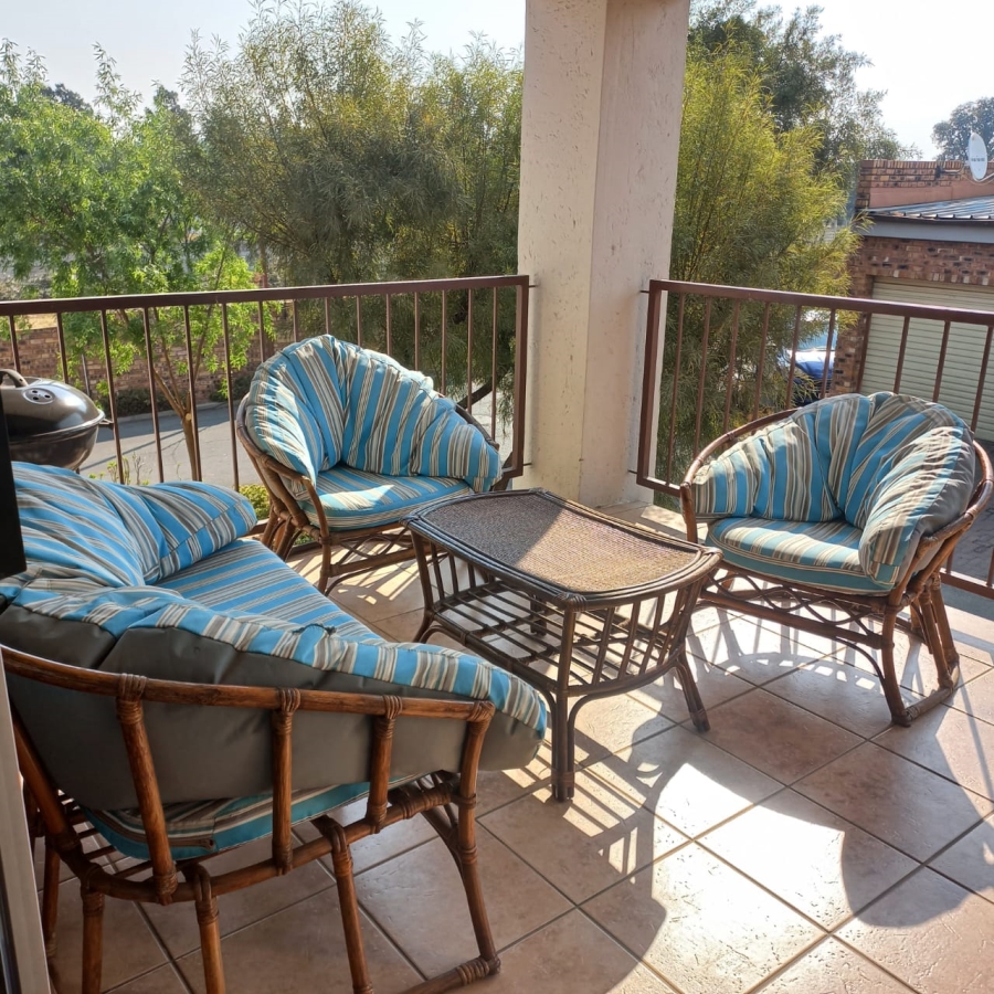 2 Bedroom Property for Sale in Wilgeheuwel Gauteng