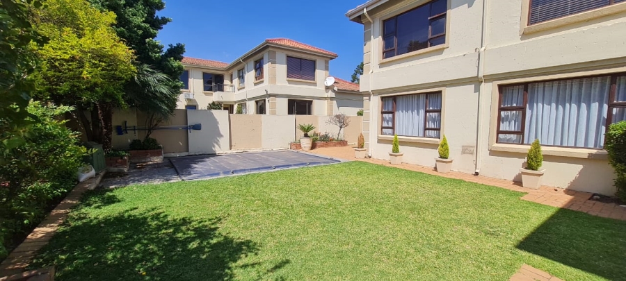 5 Bedroom Property for Sale in Eden Glen Gauteng