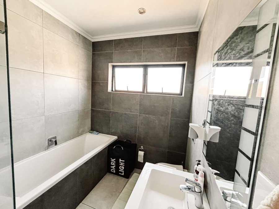 2 Bedroom Property for Sale in Lynnwood Gauteng