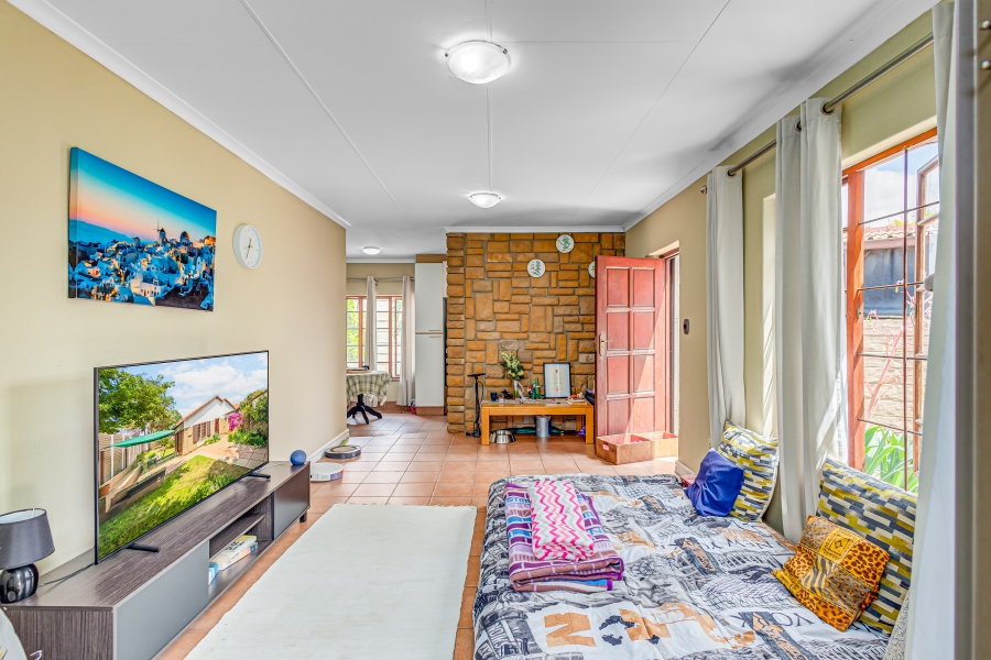 2 Bedroom Property for Sale in Halfway Gardens Gauteng