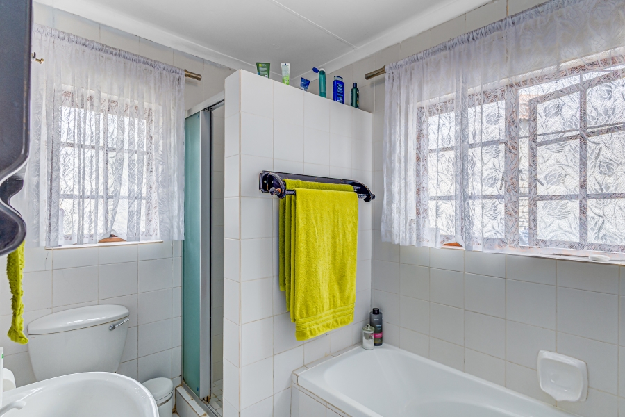 2 Bedroom Property for Sale in Halfway Gardens Gauteng