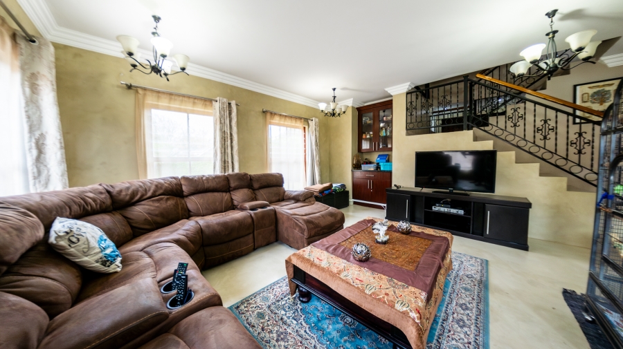 3 Bedroom Property for Sale in Eldo Lakes Estate Gauteng