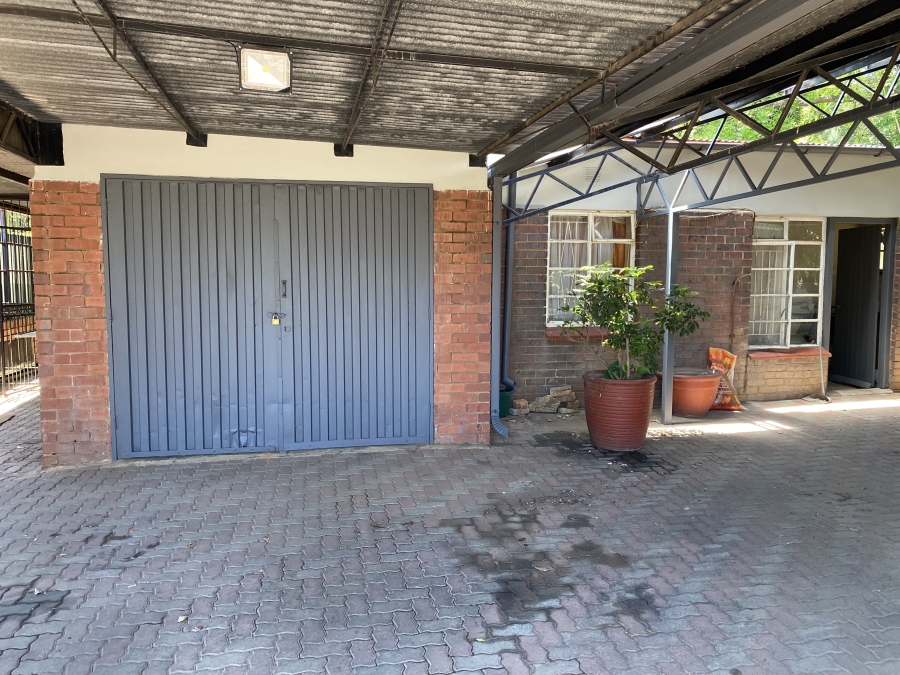 3 Bedroom Property for Sale in Villieria Gauteng