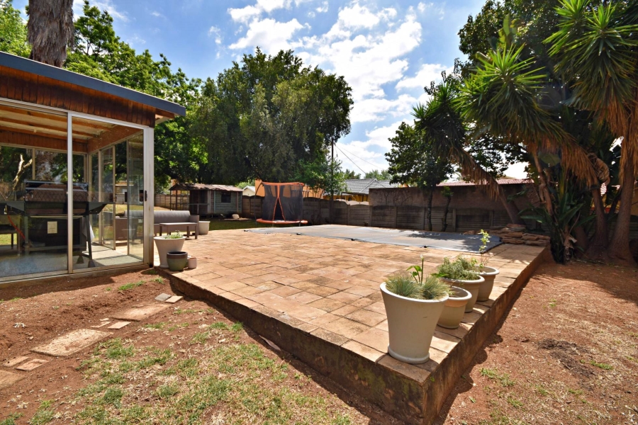 To Let 3 Bedroom Property for Rent in Bromhof Gauteng