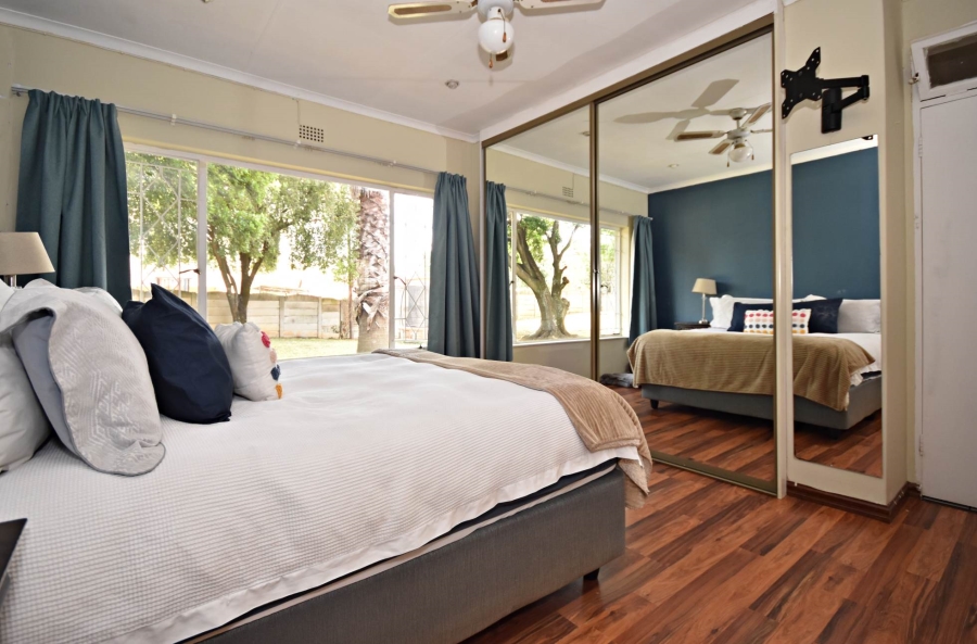 To Let 3 Bedroom Property for Rent in Bromhof Gauteng
