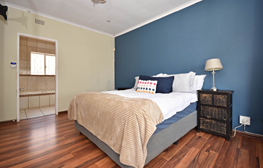 To Let 3 Bedroom Property for Rent in Bromhof Gauteng