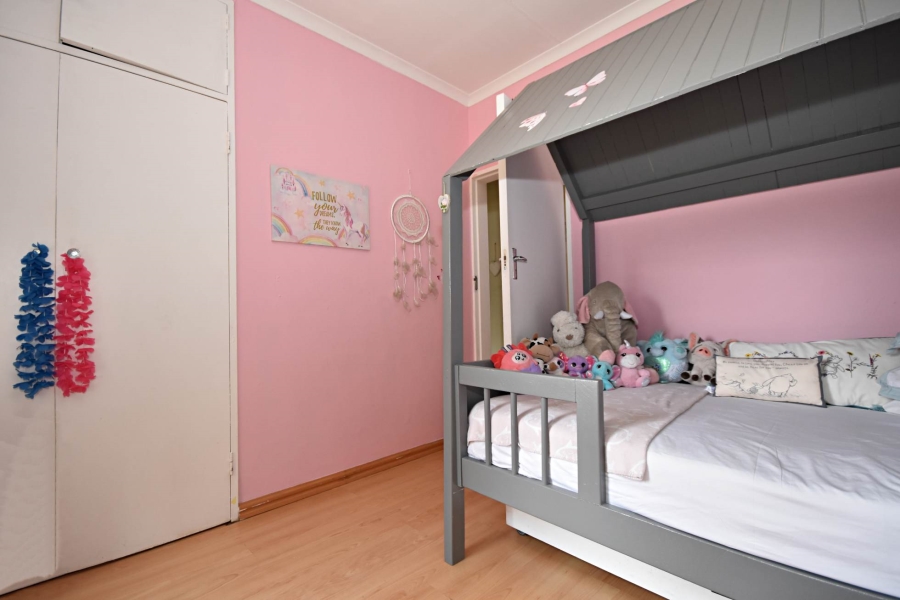 To Let 3 Bedroom Property for Rent in Bromhof Gauteng
