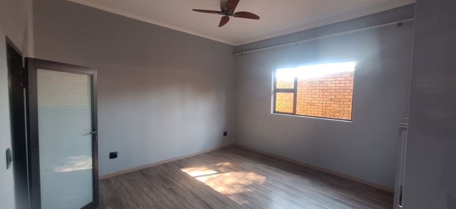 4 Bedroom Property for Sale in Monument Gauteng
