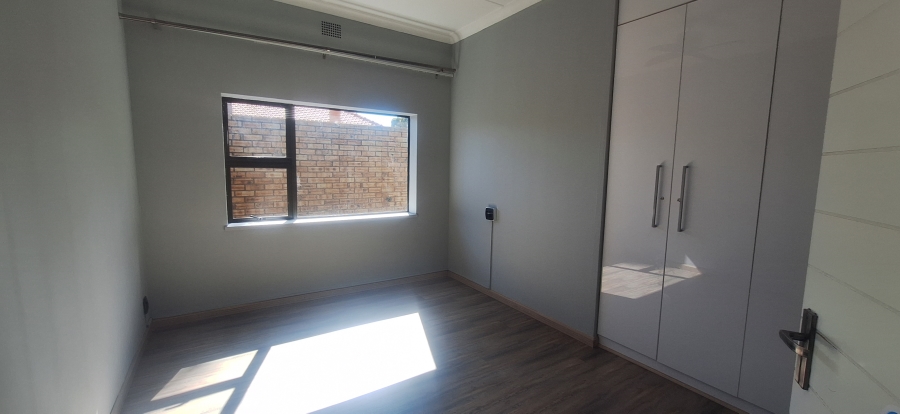 4 Bedroom Property for Sale in Monument Gauteng