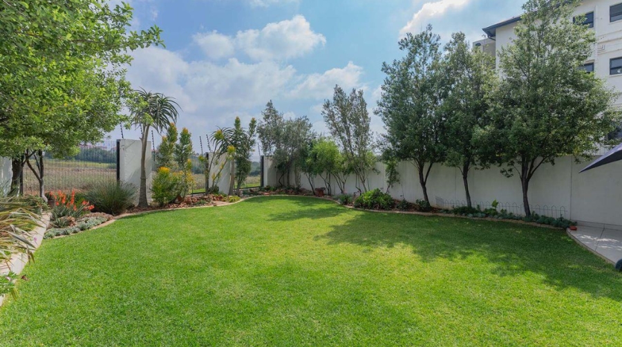 To Let 3 Bedroom Property for Rent in Modderfontein Gauteng