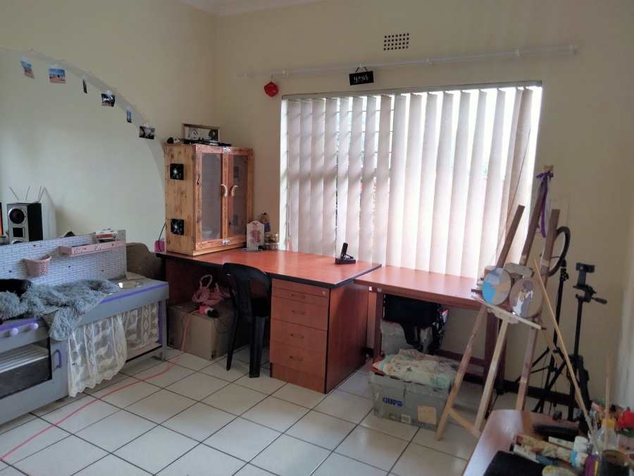 3 Bedroom Property for Sale in Wilro Park Gauteng
