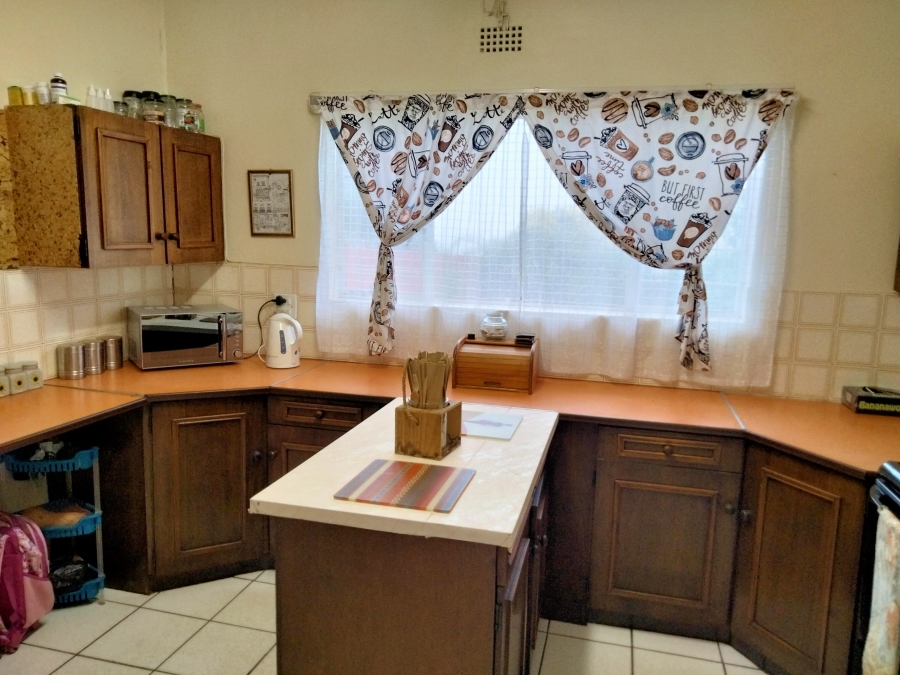 3 Bedroom Property for Sale in Wilro Park Gauteng