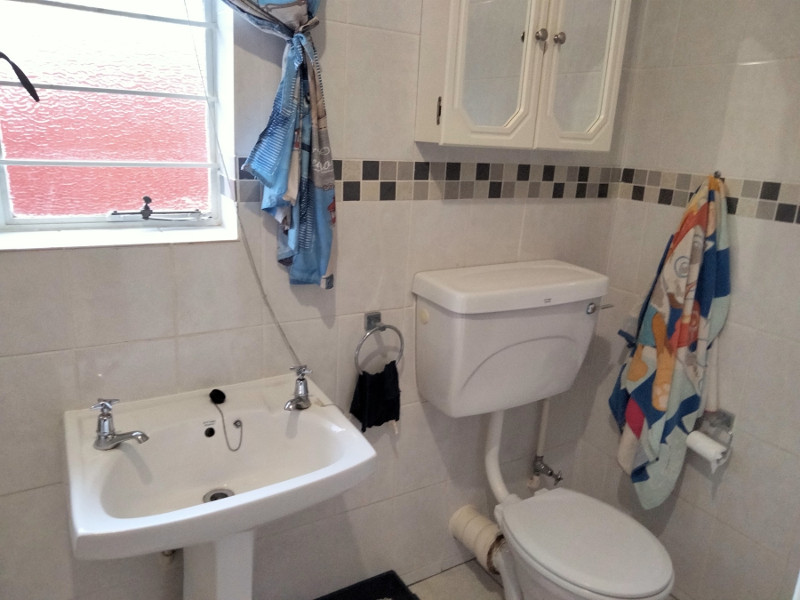3 Bedroom Property for Sale in Wilro Park Gauteng