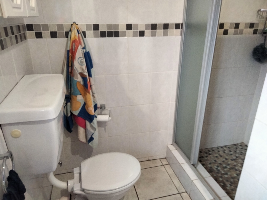 3 Bedroom Property for Sale in Wilro Park Gauteng