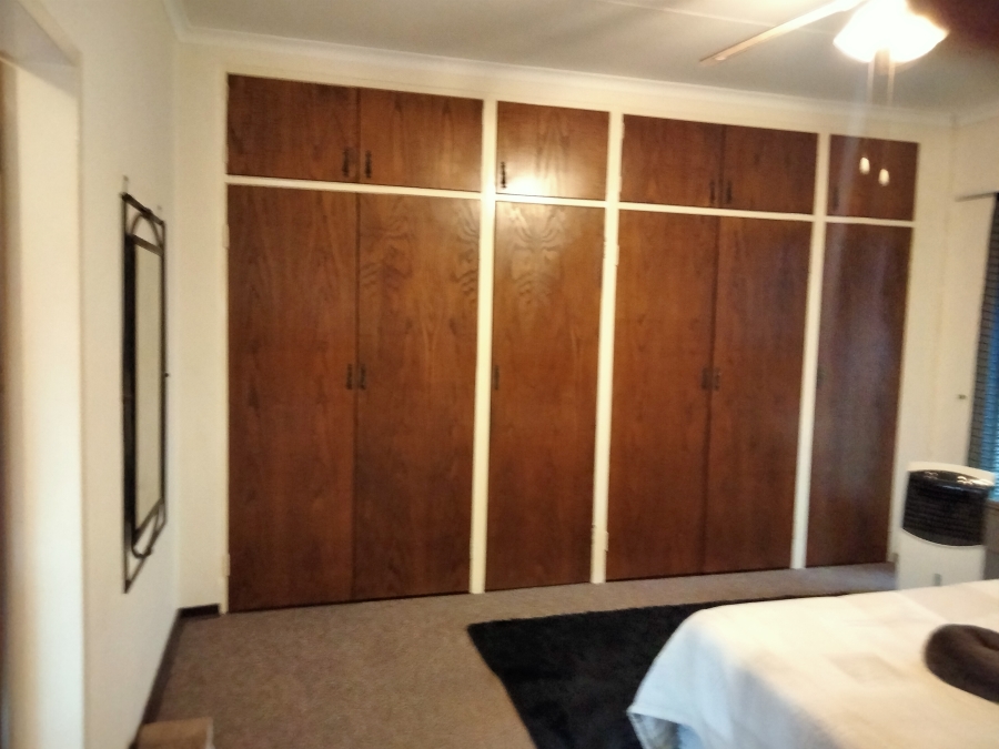 3 Bedroom Property for Sale in Wilro Park Gauteng