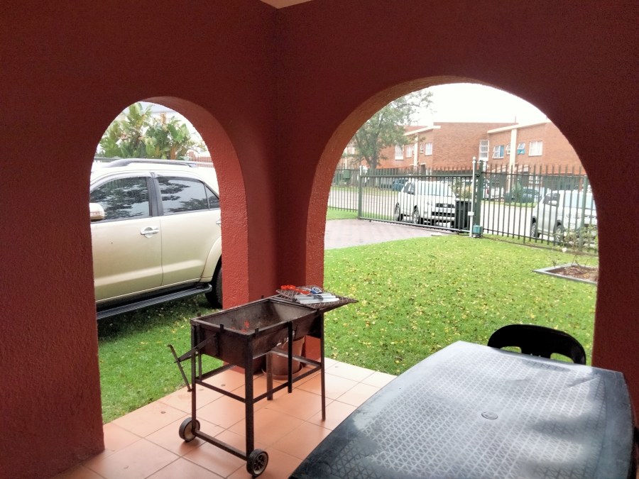 3 Bedroom Property for Sale in Wilro Park Gauteng