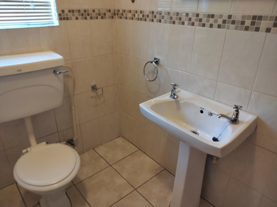3 Bedroom Property for Sale in Wilro Park Gauteng
