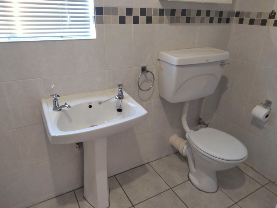 3 Bedroom Property for Sale in Wilro Park Gauteng