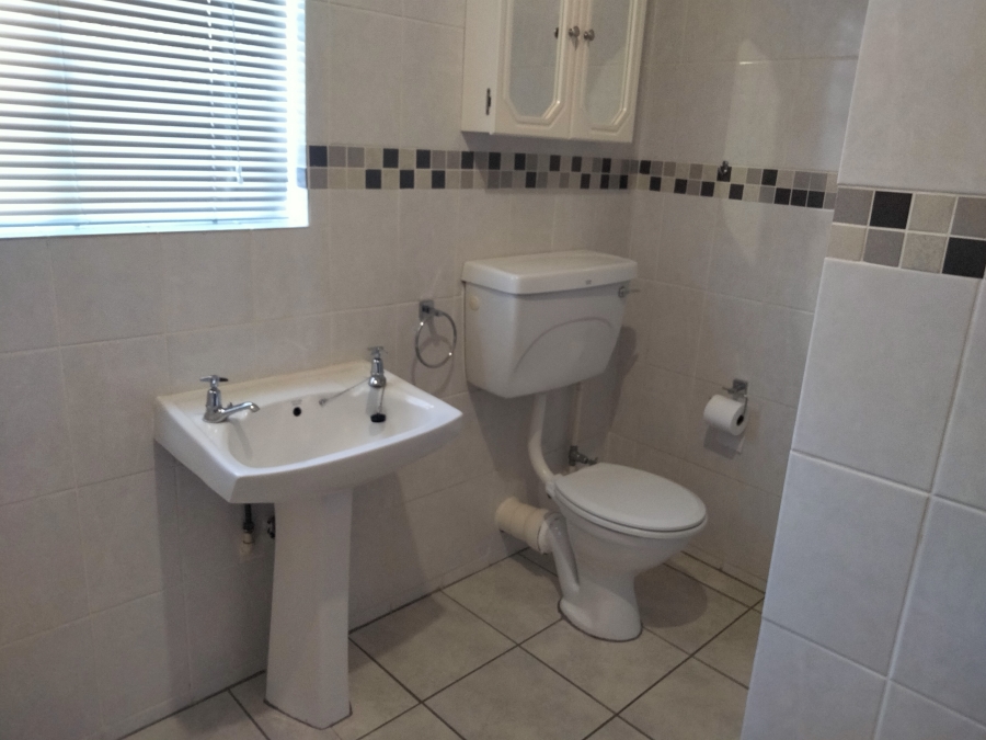 3 Bedroom Property for Sale in Wilro Park Gauteng