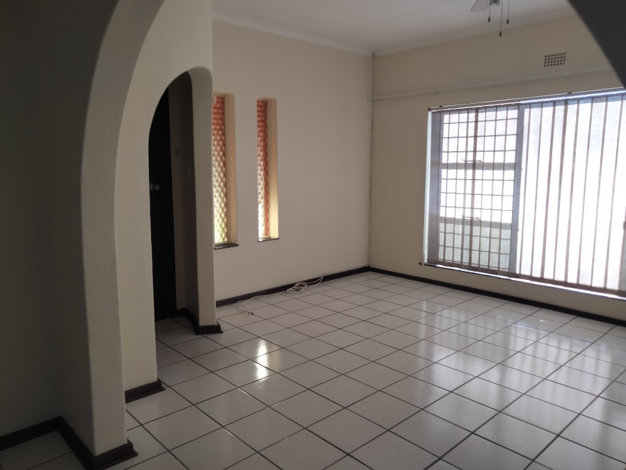 3 Bedroom Property for Sale in Wilro Park Gauteng