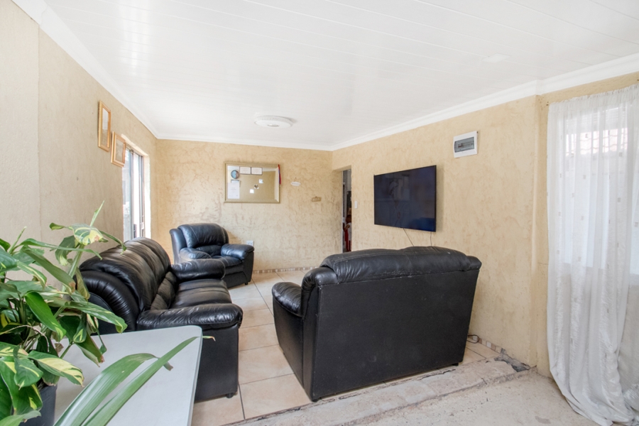 2 Bedroom Property for Sale in Westbury Gauteng