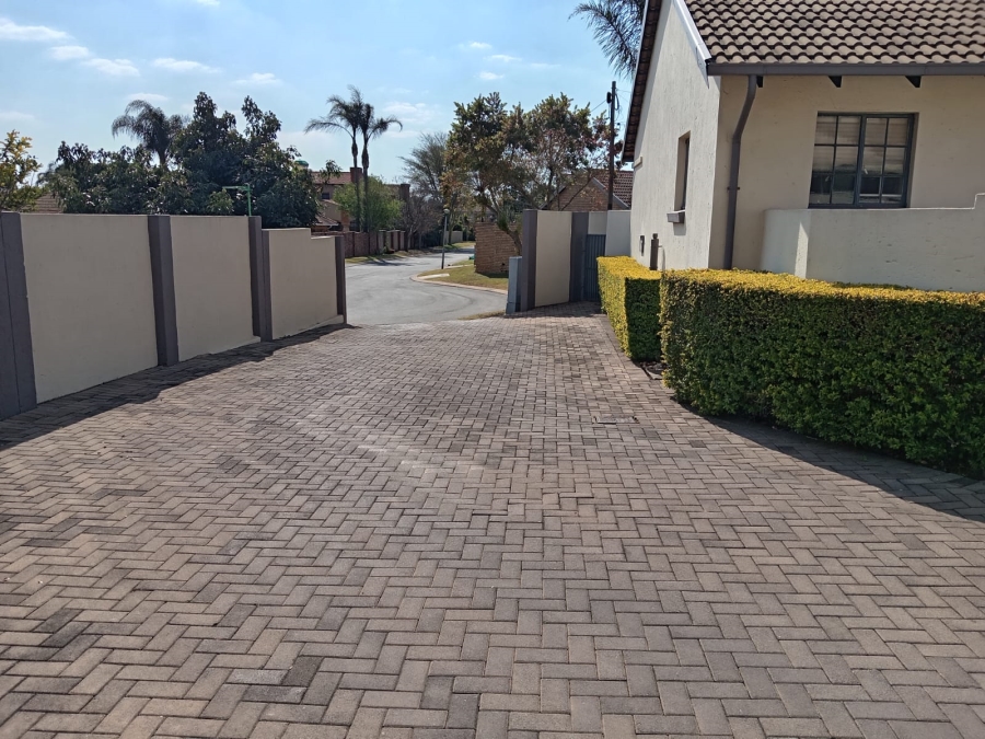 3 Bedroom Property for Sale in Highveld Gauteng