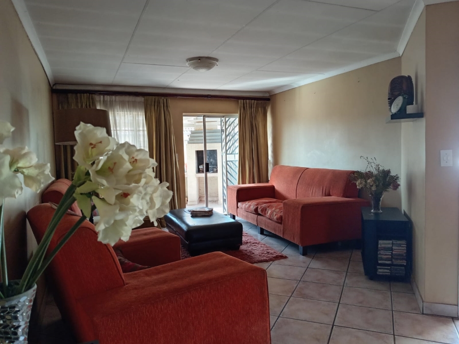 3 Bedroom Property for Sale in Highveld Gauteng