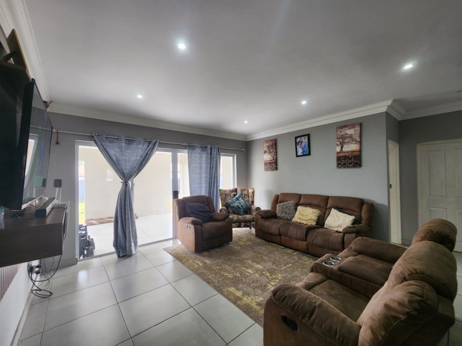 3 Bedroom Property for Sale in Arcon Park Gauteng