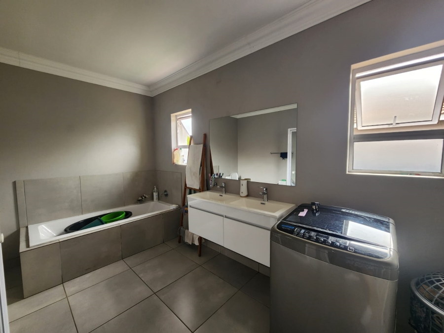 3 Bedroom Property for Sale in Arcon Park Gauteng