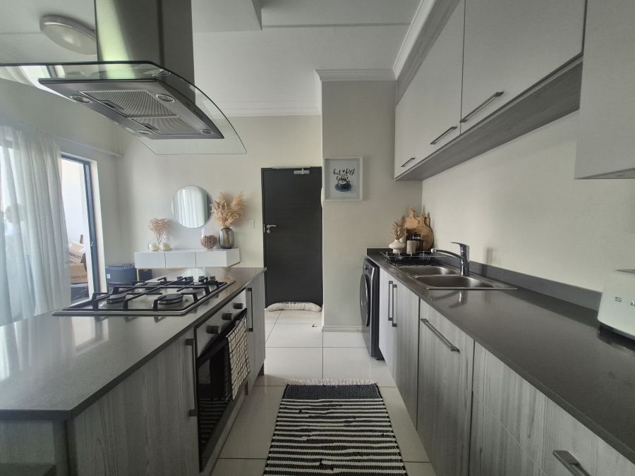 1 Bedroom Property for Sale in Carlswald Gauteng
