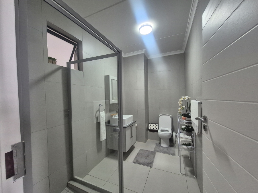 1 Bedroom Property for Sale in Carlswald Gauteng