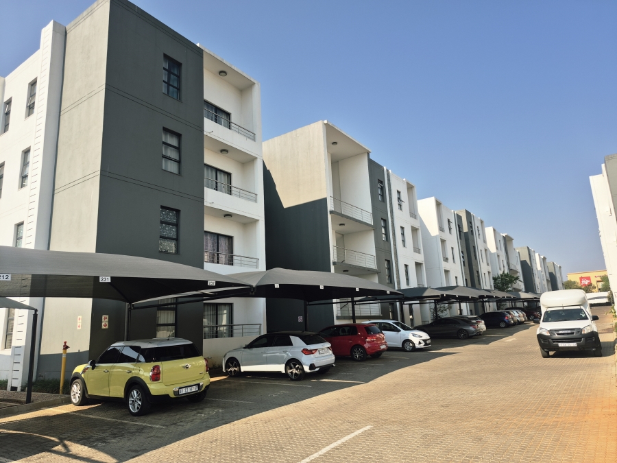 1 Bedroom Property for Sale in Carlswald Gauteng
