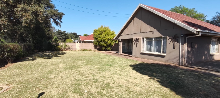 To Let 3 Bedroom Property for Rent in Three Rivers Gauteng