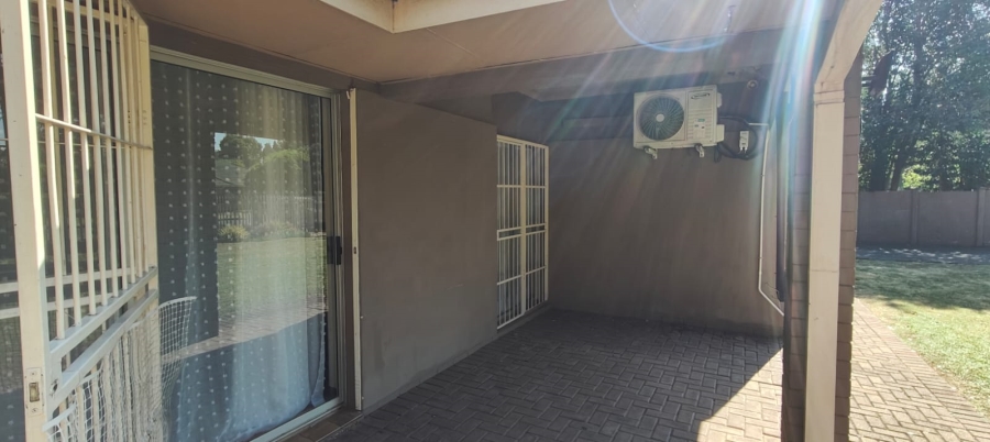 To Let 3 Bedroom Property for Rent in Three Rivers Gauteng