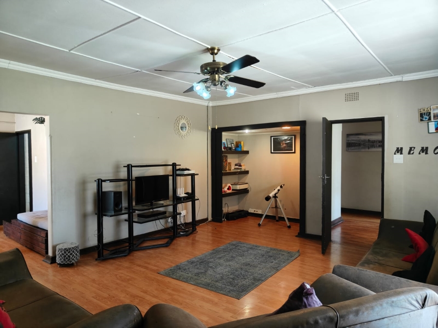 To Let 3 Bedroom Property for Rent in Three Rivers Gauteng