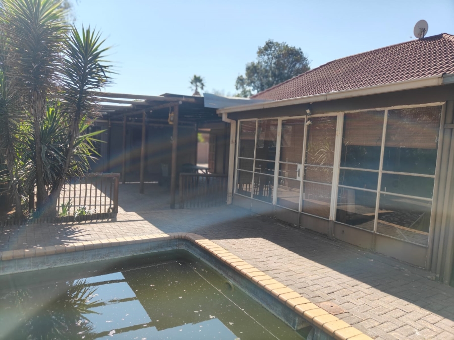 To Let 3 Bedroom Property for Rent in Three Rivers Gauteng
