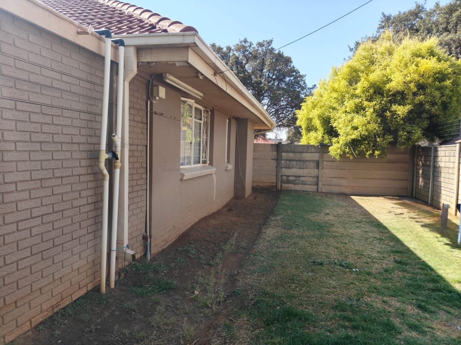 To Let 3 Bedroom Property for Rent in Three Rivers Gauteng