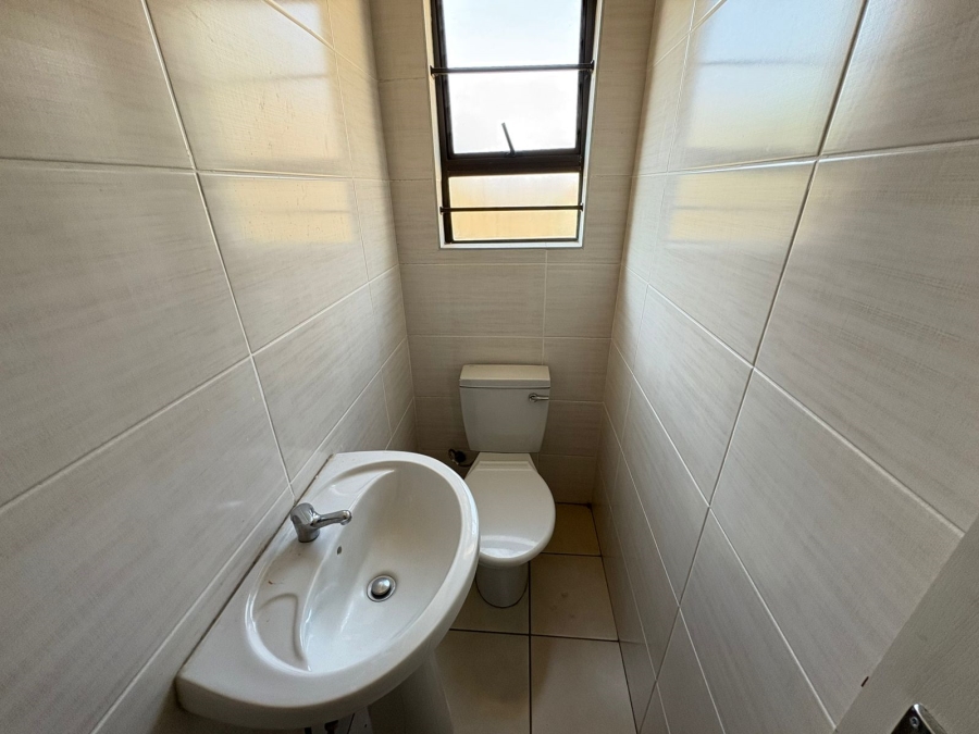 1 Bedroom Property for Sale in Bedworth Park Gauteng