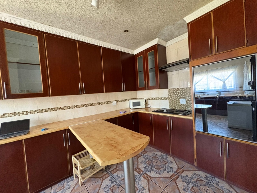 To Let 3 Bedroom Property for Rent in Bedworth Park Gauteng