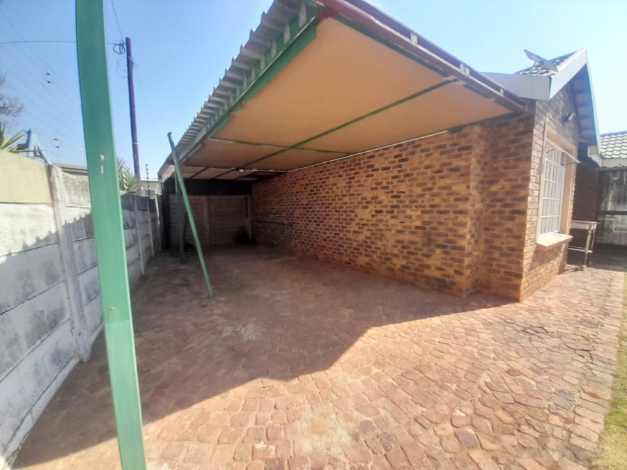 To Let 2 Bedroom Property for Rent in Meyerton Central Gauteng